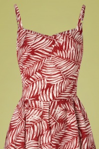 Banned Retro - 50s Palm Days Dress in Burgundy 4