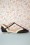 Zapatos planos con tira en T Parisienne de los años 50 en negro y crema