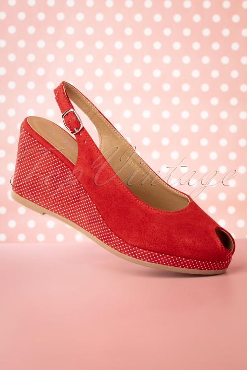 Tamaris - 50s Pindot Platform Sandals in Red