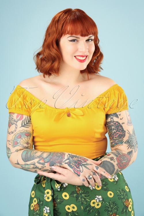 Collectif Clothing - 50s Lorena Plain Top in Yellow 2