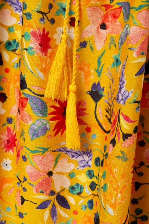 Amici - Saffron Maxi Beach Dress Années 70 en Moutarde 3