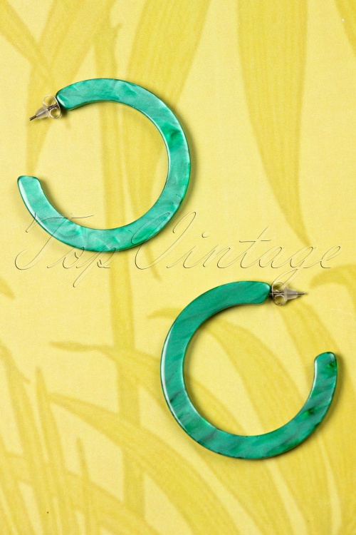 Darling Divine - 60s Marble Look Hoop Earrings in Green 4