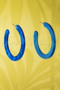 Darling Divine - 60s Marble Look Hoop Earrings in Blue 3