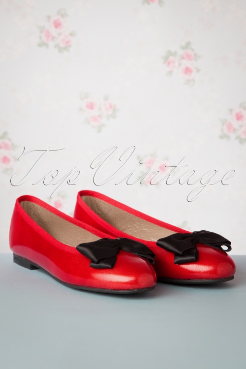  - Menina Bow Flats Années 50 en Rouge