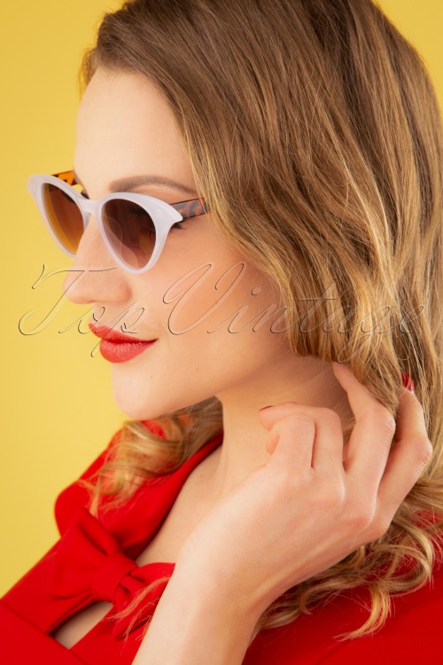 Collectif Clothing - 50s Ava Sunglasses in Brown and White 2
