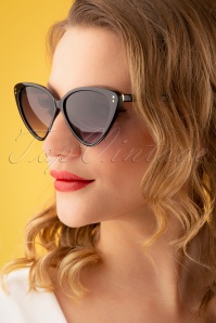 Collectif Clothing - 50s Amie Sunglasses in Black 2