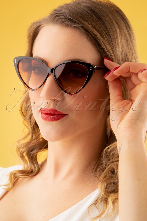 Collectif Clothing - 50s Amie Sunglasses in Brown