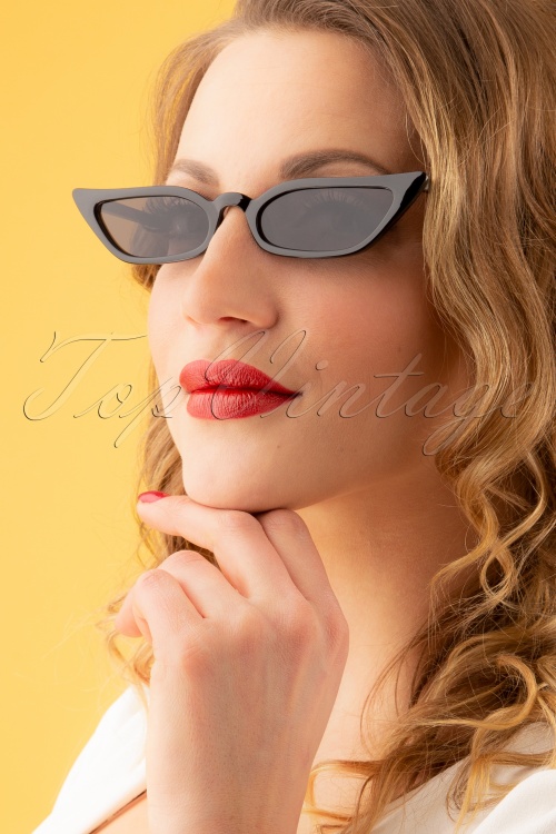 Banned Retro - Unendliche Augen-Sonnenbrille in Schwarz