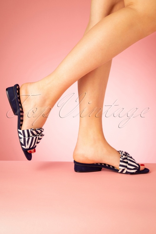 Ruby Shoo - Alena gestreepte sandalen in marineblauw 2