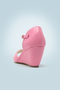 B.A.I.T. - 60s Danita Wedge Sandals in Pink 5