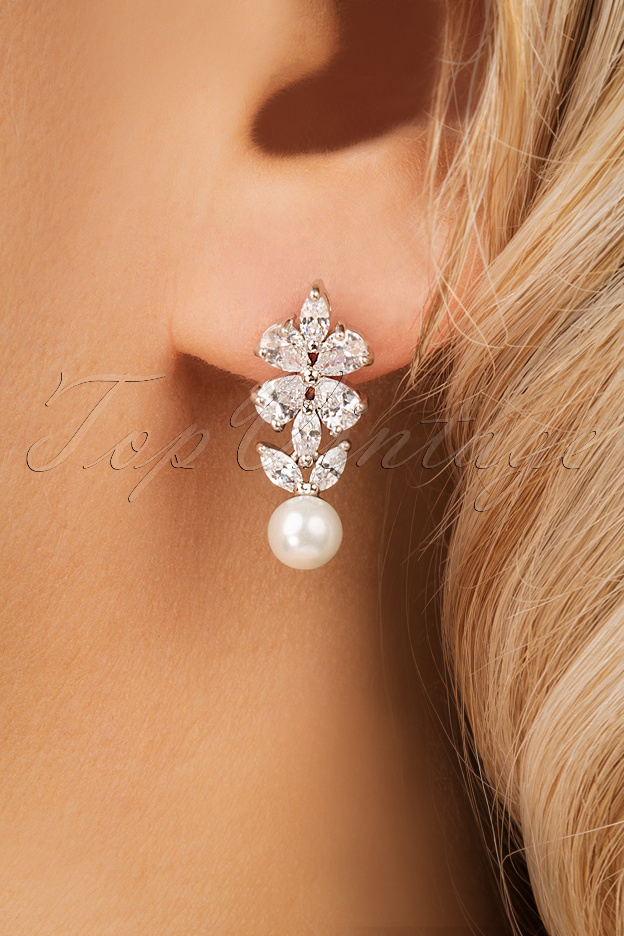 Lovely - Mae Crystal Clover en parel oorbellen in zilver