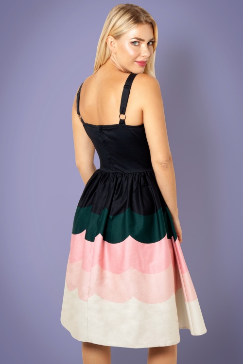 Vixen - 50s Sally Scalloped Border Print Dress in Black 4