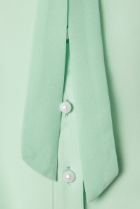Collectif Clothing - 40s Luiza Blouse in Light Green 3