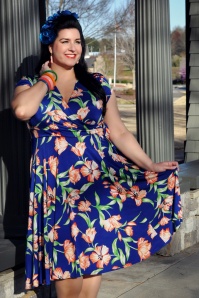 Vintage Chic for Topvintage - 50s Layla Floral Cross Over Dress in Royal Blue 2