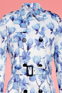 Smashed Lemon - 60s Bionda Floral Trench Coat in White and Blue 3