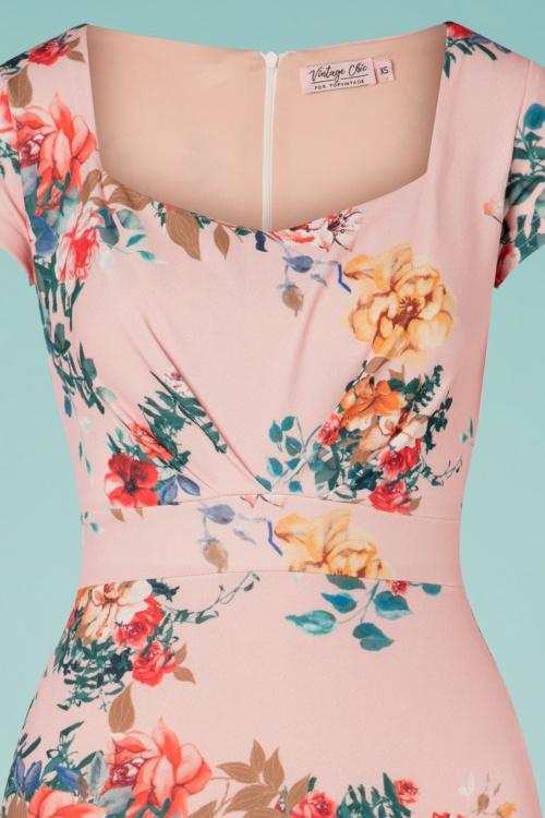 Vintage Chic for Topvintage - Ruby Bouquet penciljurk in roze 3