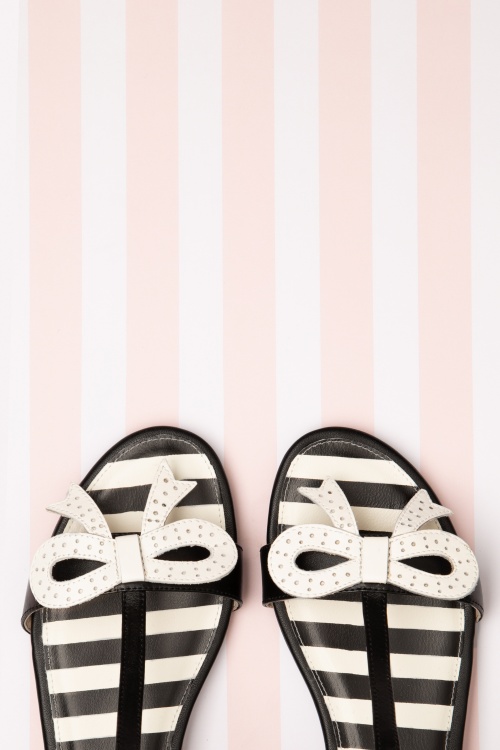 Lola Ramona - 60s Penny Wicked Sandals in Black and White 2