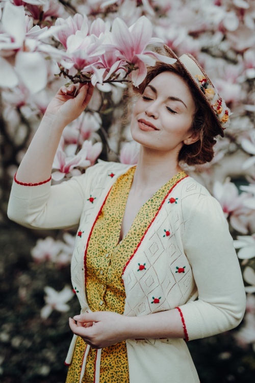 Louche - Chantal Mini Fleur Tea Dress Années 40 en Jaune 2