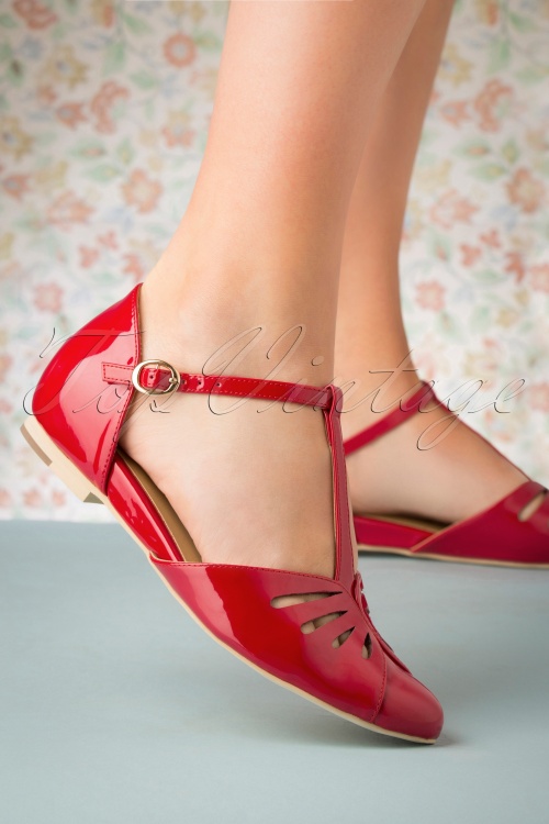 Charlie Stone - 50s Firenze T-Strap Flats Années 50 en Rouge Profond