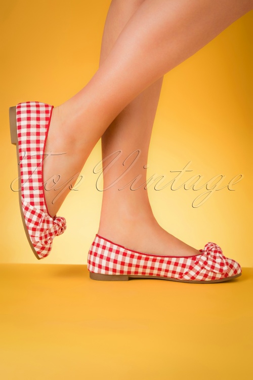 Lulu Hun - 50s Naomi Gingham Flats in Red and White 3