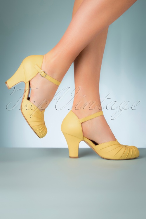 Miss L-Fire - 40s Amber Mary Jane Pumps in Pastel Yellow 3