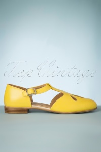 La Veintinueve - 60s Janis Leather Flats in Yellow 4
