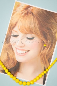Collectif Clothing - 50s Natalie Bead Necklace Set in Yellow 4