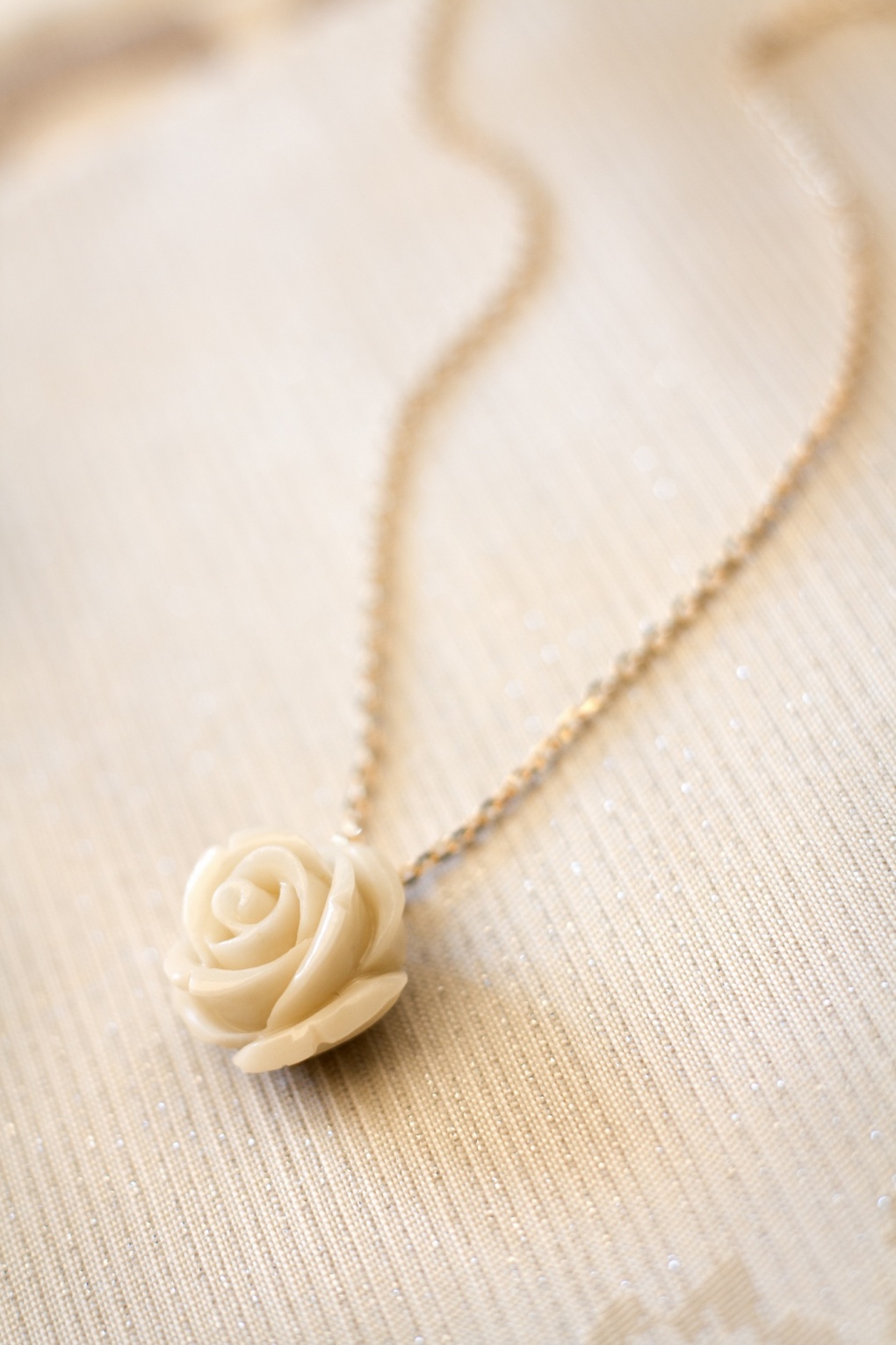 handmade 40s Romantic Rose Ivory necklace gold
