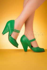 Bettie Page Shoes - 50s Nellie Peeptoe Pumps in Green 3