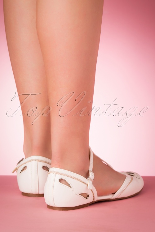 Bettie Page Shoes - 50s Juliet T-Strap Flats in Ivory 4