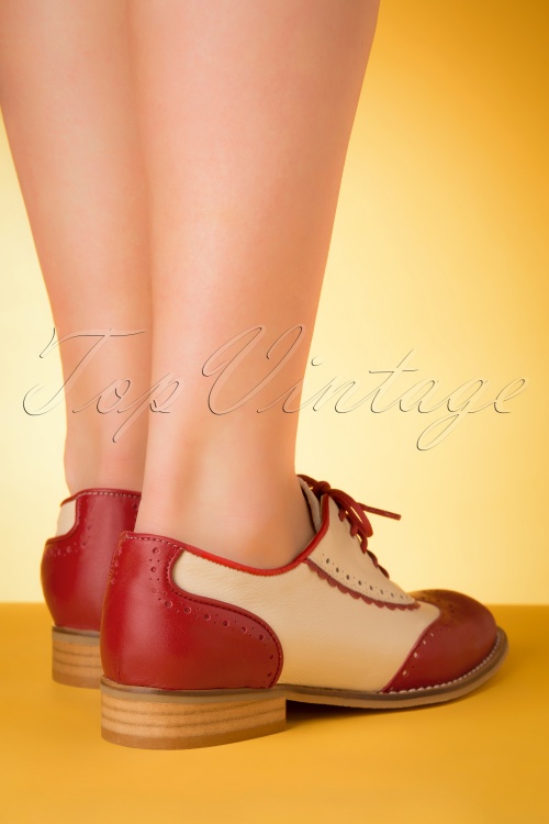 La Veintinueve - 60s Simone Oxford Shoes in Beige and Red 4