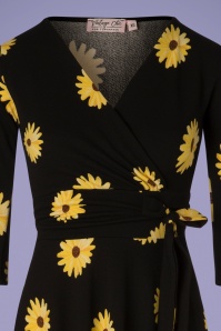 Vintage Chic for Topvintage - Janice Sunflower Swing Dress Années 50 en Noir et Jaune 3