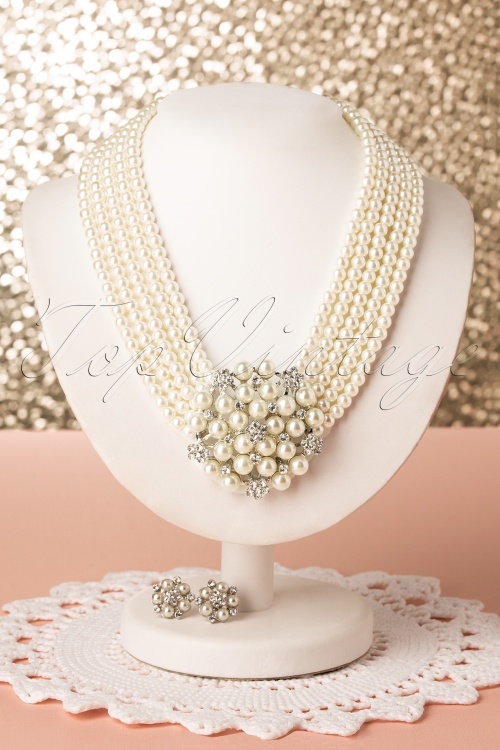 Lovely - Audrey Choker-Halskette mit cremefarbenen Perlen