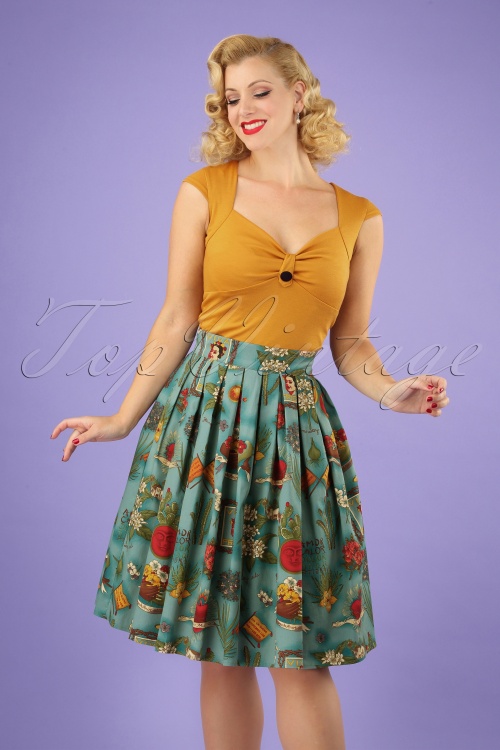 Banned Retro - 50s Summer Moon Pleated Swing Skirt in Vintage Blue