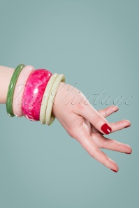 Splendette - Exclusief TopVintage ~ Candy brede gesneden armband in roze 5