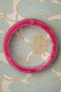 Splendette - Exclusief TopVintage ~ Candy brede gesneden armband in roze 3