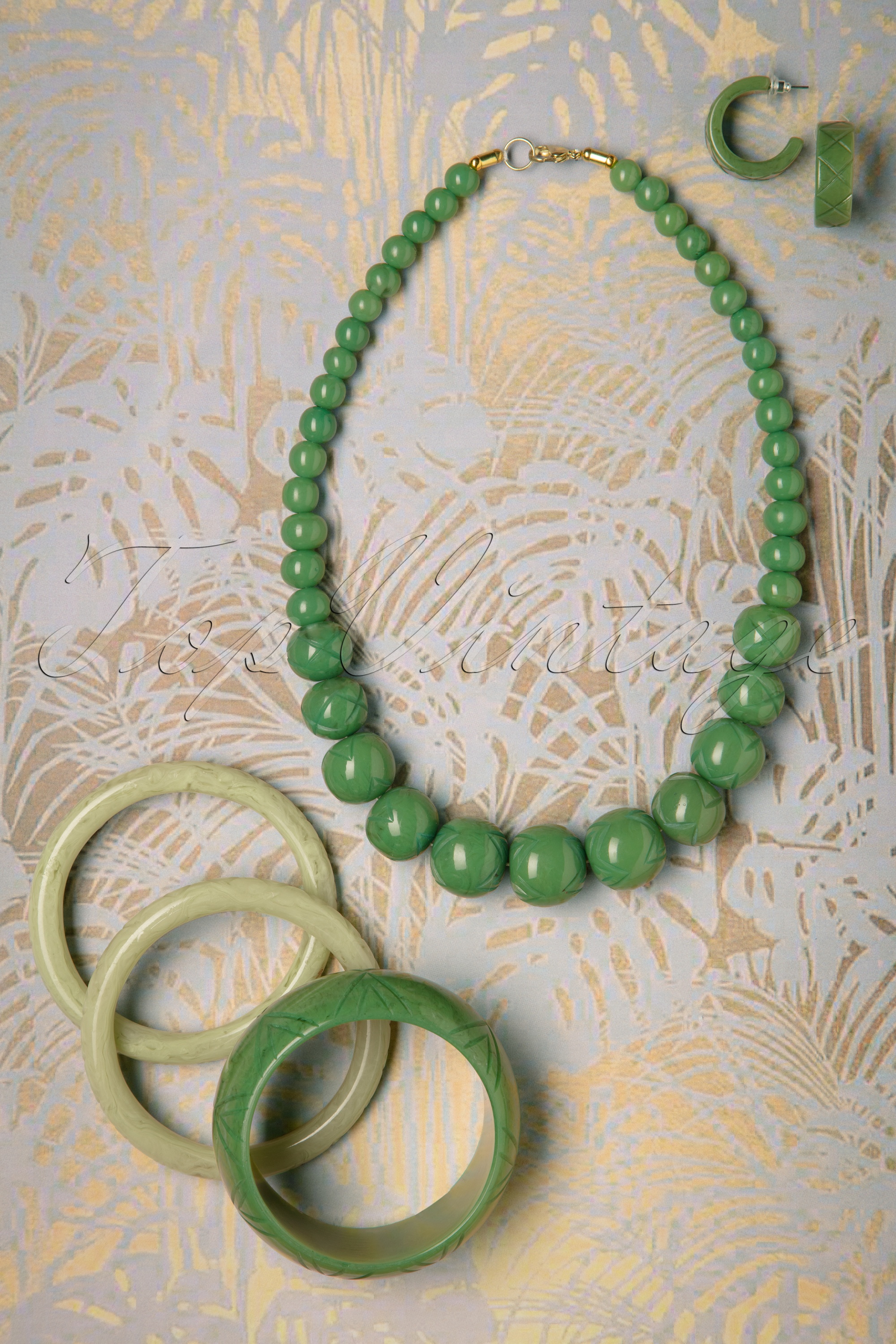 Splendette - Exclusief TopVintage ~ Salie brede gesneden armband in groen 4