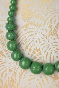 Splendette - TopVintage Exclusive ~ 50s Sage Carved Beaded Necklace in Green 3
