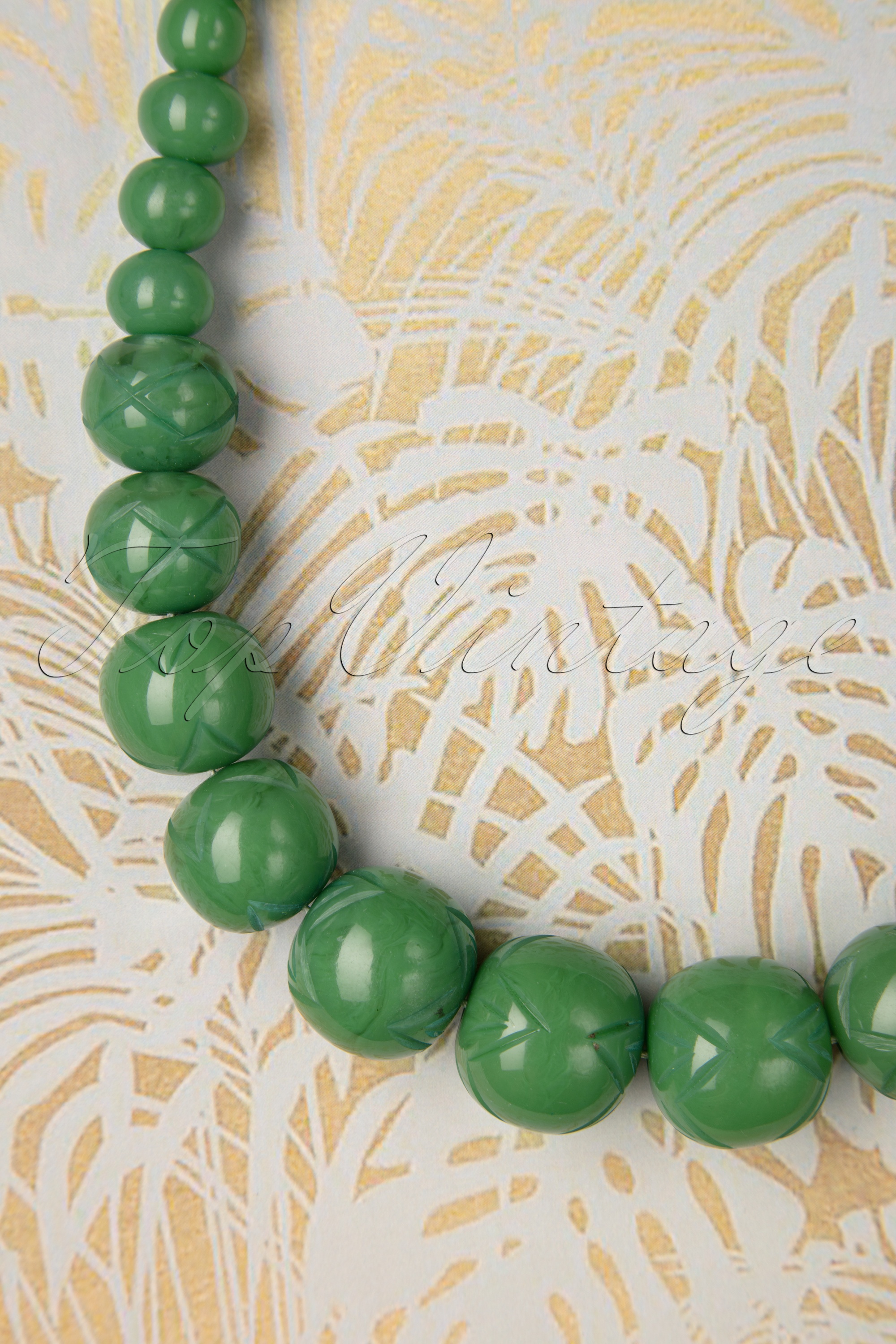 Splendette - Exclusieve TopVintage ~ Salie gesneden kralenketting in groen 3