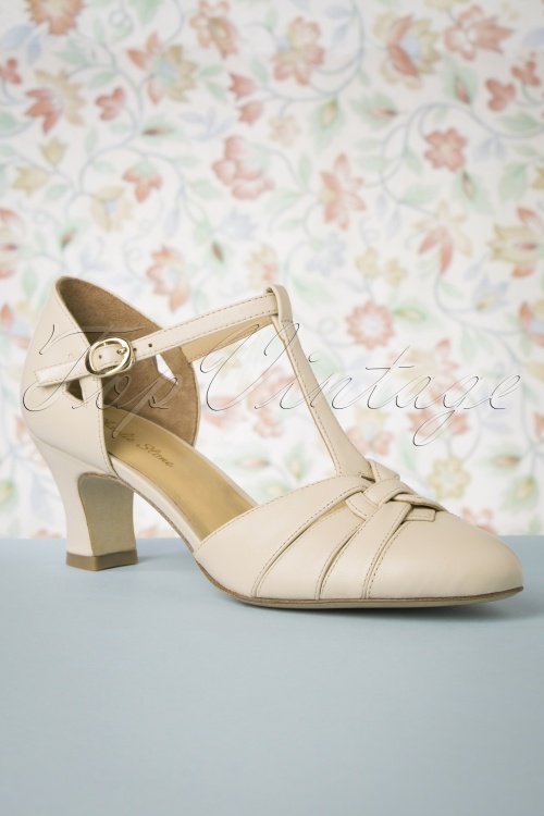 50s Montpellier T-Strap Pumps in Cream