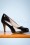 Zapatos de salón de laca Bernice de los años 50 en negro
