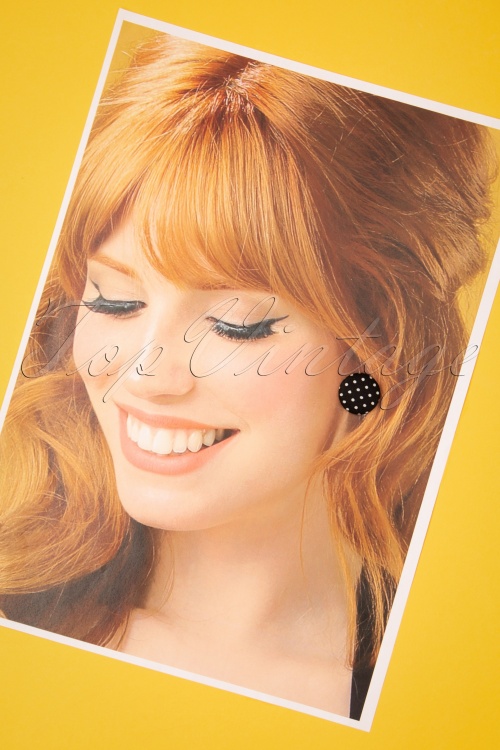 Collectif Clothing - 50s Lois Polkadot Earstuds in Black 2