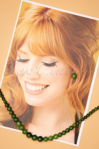Collectif Clothing - 50s Natalie Bead Necklace Set in Green 4