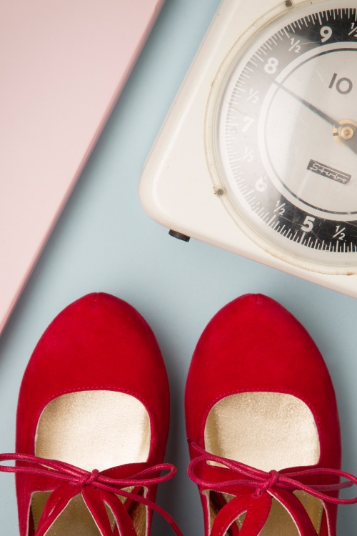 Lola Ramona ♥ Topvintage - 50s Angie Tie The Knot Suede Platform Pumps in Burned Red 5