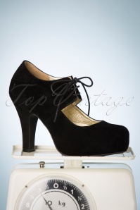 Lola Ramona ♥ Topvintage - 50s Angie On A Platform Suede Pumps in Black 2