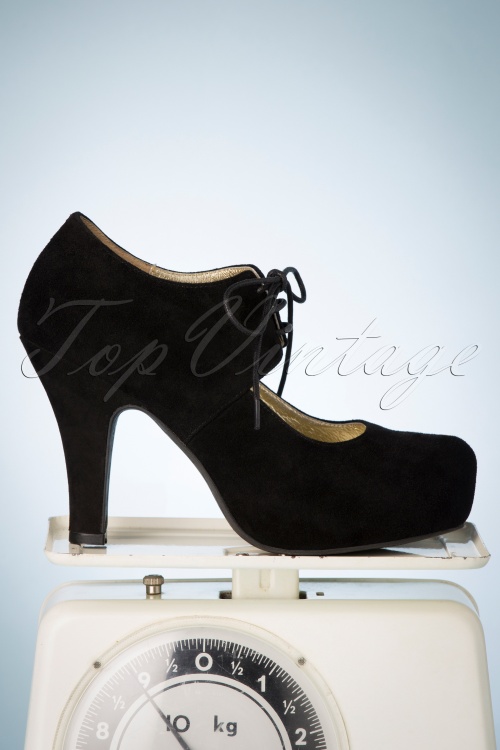 Lola Ramona ♥ Topvintage - 50s Angie On A Platform Suede Pumps in Black 4