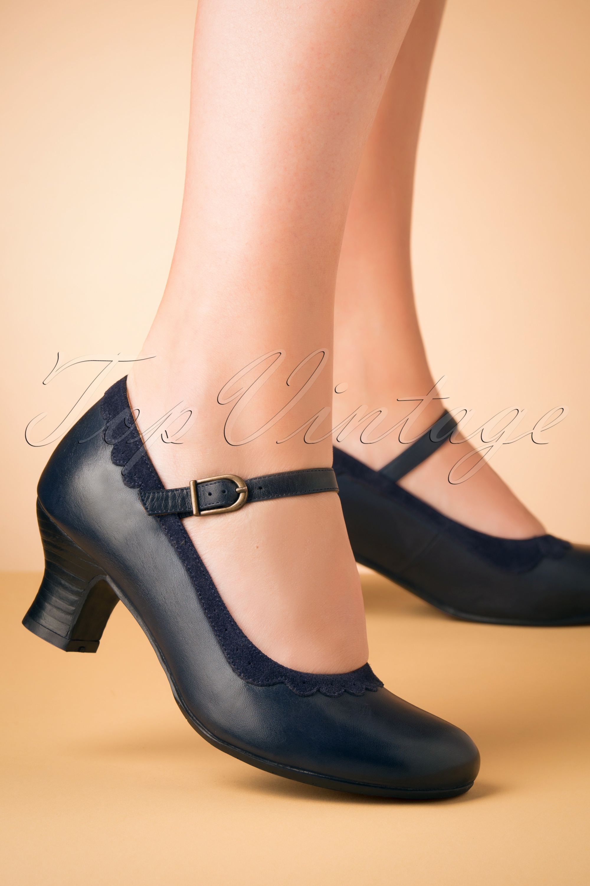 Miz Mooz 50s Tinka Leather Mary Jane Pumps in Navy Shop at Topvintage