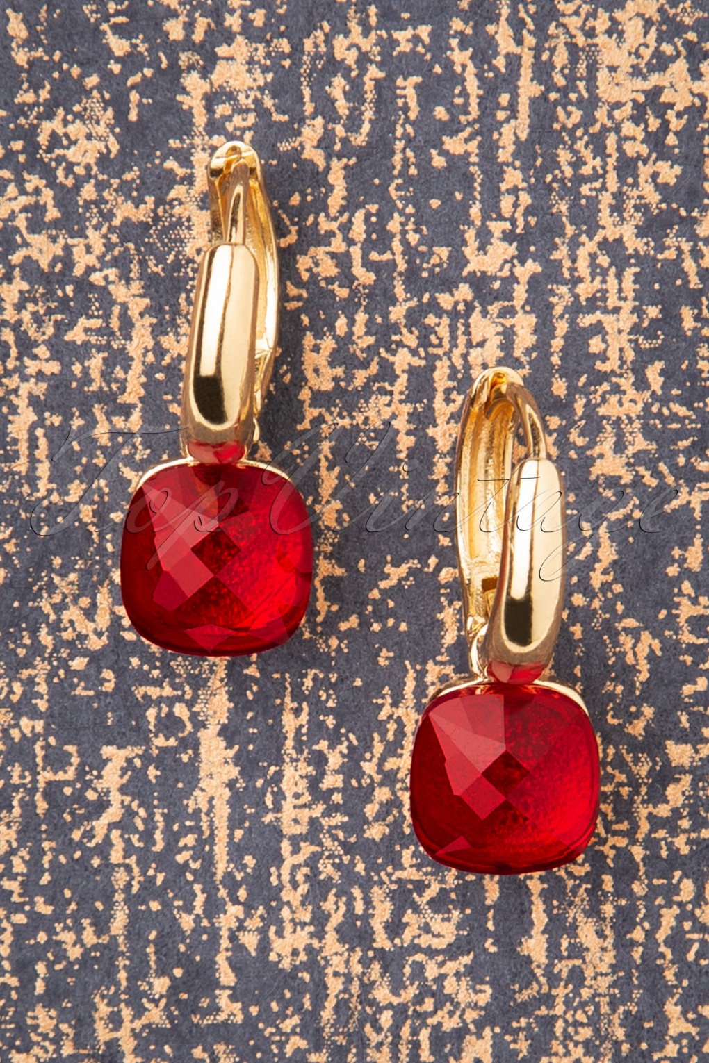 Day&Eve by Go Dutch Label Eleanor oorbellen in rood en goud Shop bij