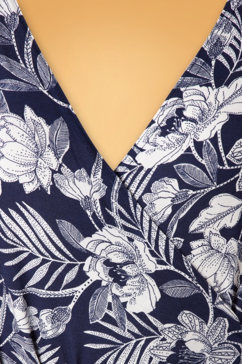 Topvintage Boutique Collection - Whitney Floral Wrap Dress Années 50 en Bleu Foncé 5