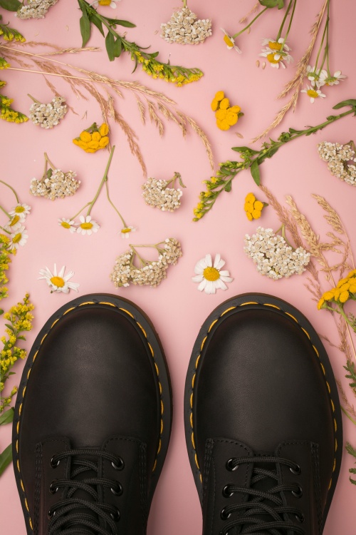 Dr. Martens - 1460 Greasy Ankle Boots in Black 3